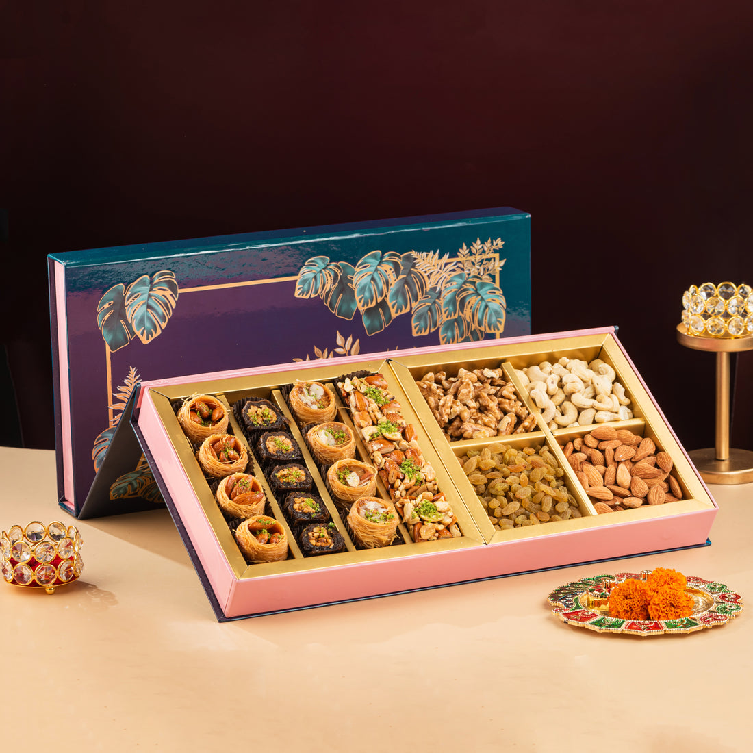 Nilambari Gift-Hamper with Baklava & Dryfruits