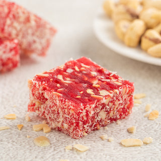 Strawberry Cashew Delight