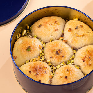 Pistachio Filled Cooke in Tin 500g