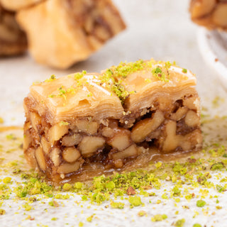 Assorted Baklava with pistachio- 600gms (Regalia gift box) - THE BAKLAVA BOX