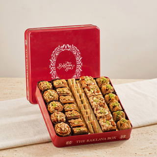 Ruby tin assorted baklava box 750g