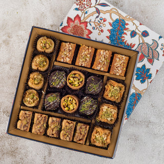 Regalia Gift Box with Assortment of Baklavas 580 Gms - THE BAKLAVA BOX