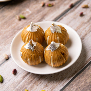 Besan Pista Premium Modak (600gm) - THE BAKLAVA BOX