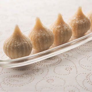 Coconut Cashew Premium Modak (600gm) - THE BAKLAVA BOX