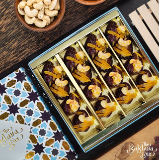 Mango Flavoured Medjool Dates (16 pieces) - THE BAKLAVA BOX