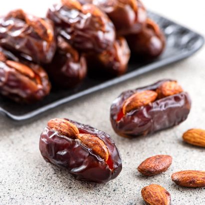 Medjool Almond Dates (Sugar Free) - THE BAKLAVA BOX