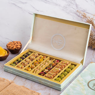 Royal Vega Box (1 kg) - Baklavas & Laddoos - THE BAKLAVA BOX